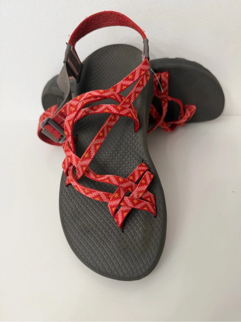 Chaco Women's Red Patterned Strap Sport Outdoor Sandals Size 9
